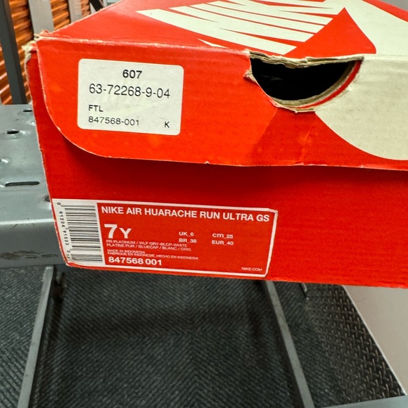 Used Nike huarache run ultra - Picture 3 of 8